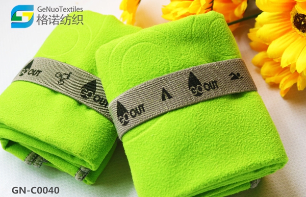 sports towel with elastic