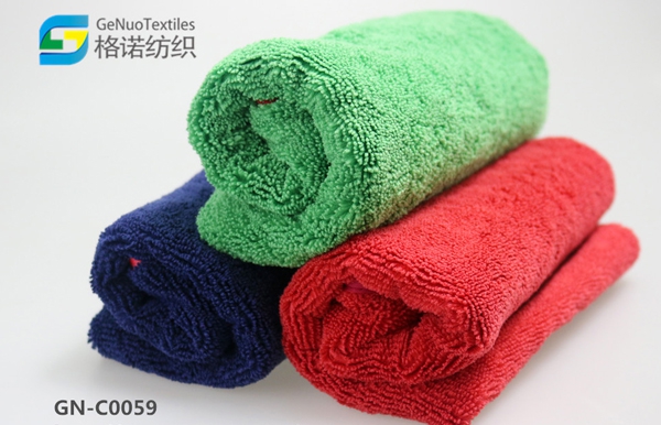 Polyester thickened towel